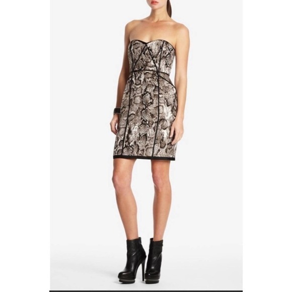 21-BCBG MAXAZRIA, python print dress   size 10 - Picture 6 of 10